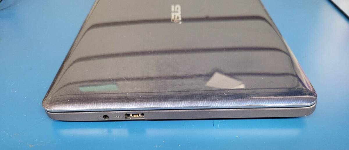 Asus VivoBook L203M Intel Celeron N4000 4GB RAM 64GB SSD Asus VivoBook L203M Intel Celeron N4000 4GB RAM 64GB SSD