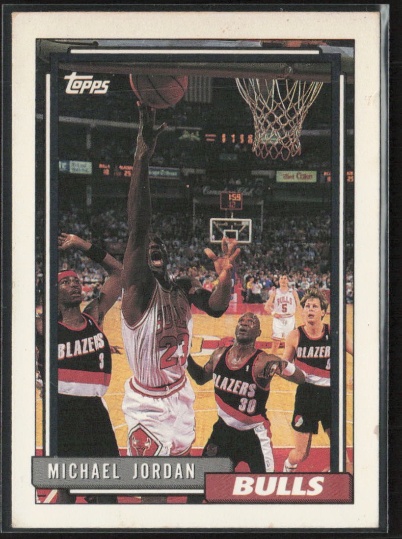 1992-93 Topps #141 Michael Jordan Gold