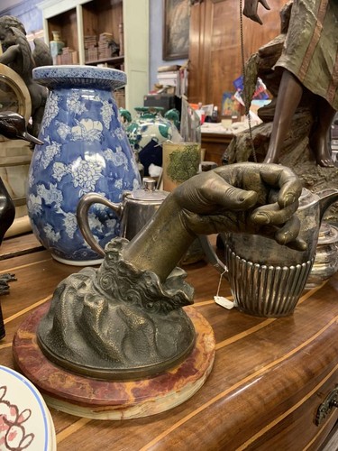 Rara e inusuale Scultura in bronzo mano su base in marmo - Foto 4 di 8