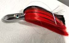 New BLUEWATER Primo Falcon trolling lure w /removable nylon design skirt blk red