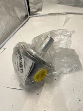 Maxitrol Gas Pressure Regulator RV61-1010-0068 RV61 1/2 PSIG Po 3"-6"