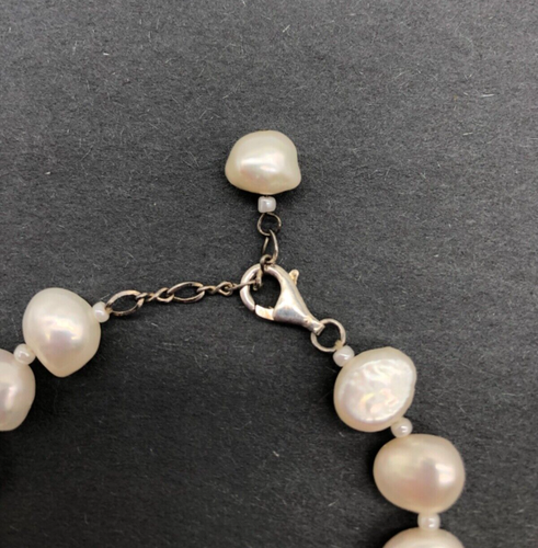 Fresh Water Pearl Bracelet w/Sterling Silver MOM Charm & Clasp 8 inches - Picture 4 of 6