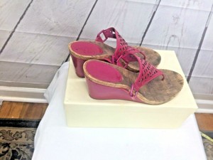 ladies pink sandals size 7