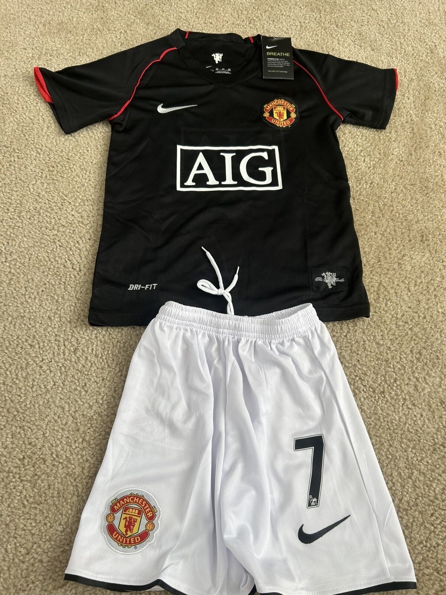Ronaldo #7 Manchester United Jersey And Shorts. Youth Medium