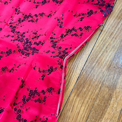 Vintage 1980s Chinese Brocade Cheongsam Dress Red/Black Satin Silk with Slip - Picture 10 of 17
