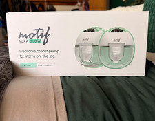 Motif Aura Glow Hands-Free Double Wearable Breast Pump Set, White/Green