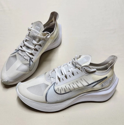 Nike Zoom Gravity Womens Running Shoe Size 8 Off White Multicolor Pink Sneakers