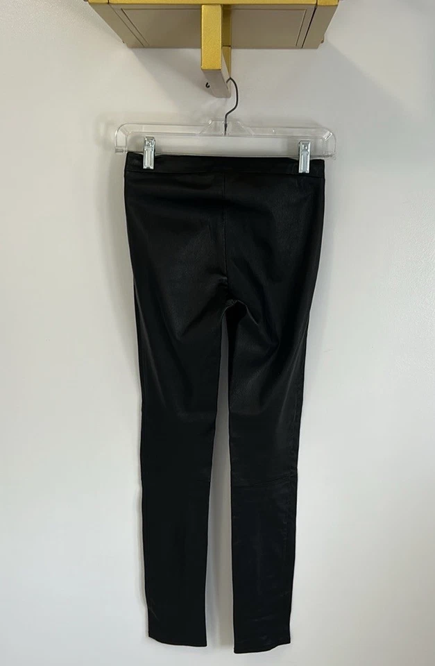 J. Leggings de cuero negros de tiro alto de la marca Macey talla XS Foto 3 de 4