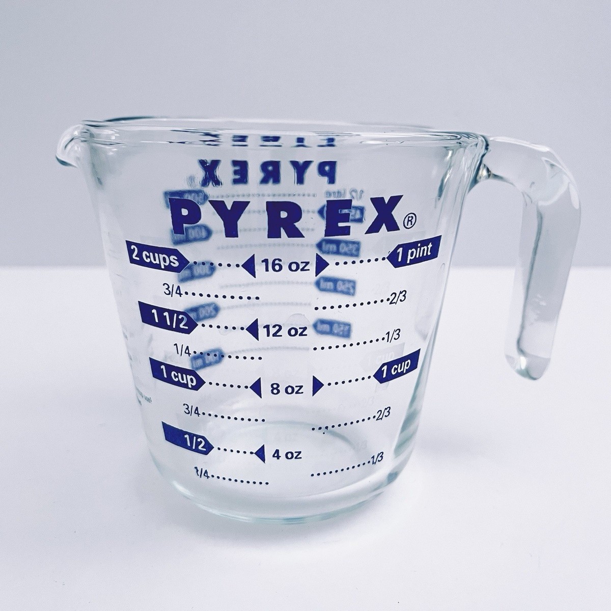 PYREX 2-Cup Blue Lettering Glass Measuring Cup 500mL 16oz Made in
