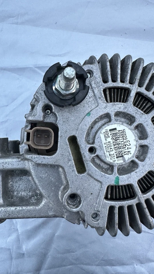 Alternador 2.4 4 cilindros Mopar Jeep Ram Chrysler Fiat 56029624AC Foto 4 de 4