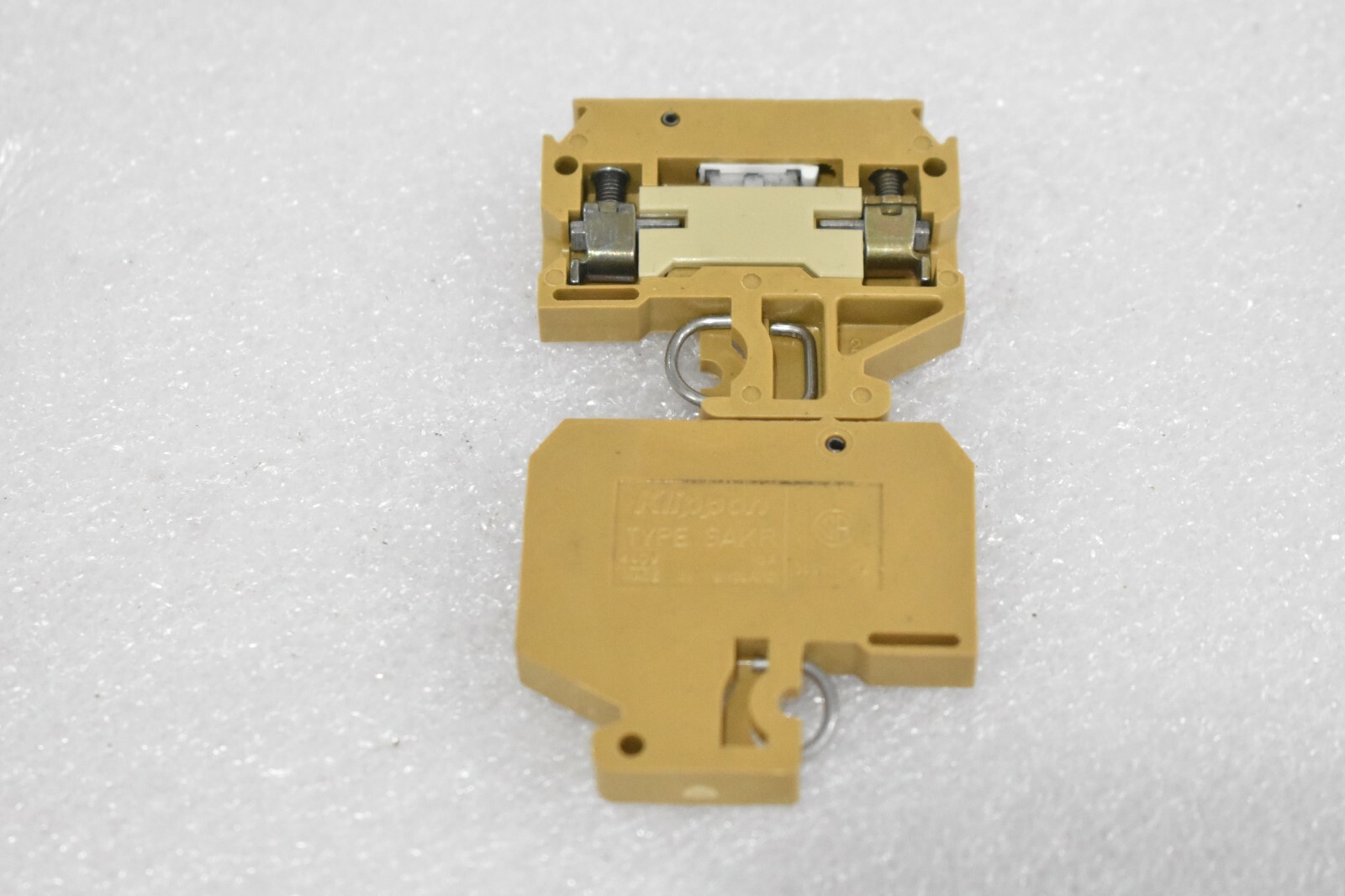 WEIDMULLER TYPE SAKR 440V 10A 300V 10A TERMINAL BLOCK ( LOT OF 79 )