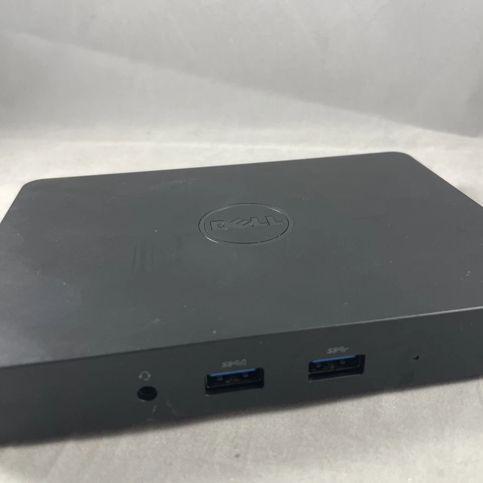 Dell Docking Station - WD15 USB-C K17A (No Power Adapter) - Image 2 of 4