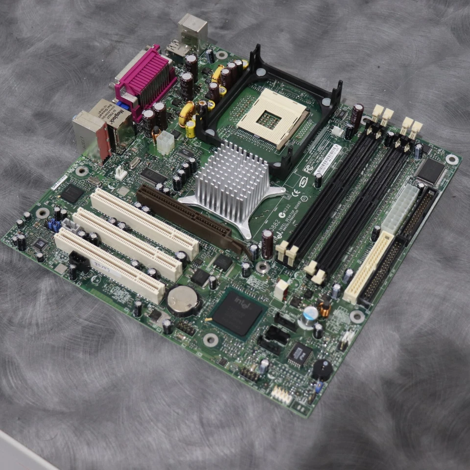 Brand New Motherboard Intel e210882 Socket 478 for Gateway E2300 - Image 2 of 4