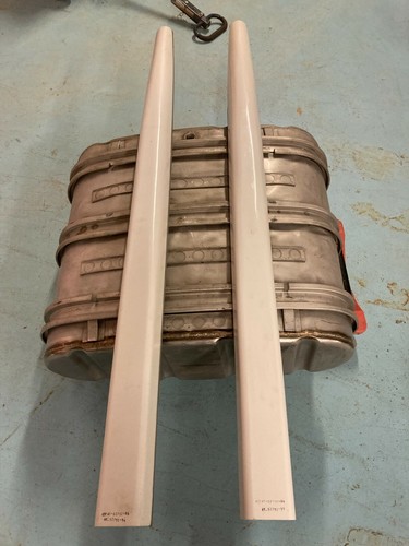 BOEING 707 LOWER TAIL BODY KIT FINS *NS* 2EA