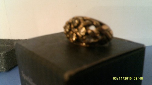 RARE VTG 1994 AVON SPARKLING BASKET WEAVE RING-SIZE 5-NEW IN BOX-FREE SHIPPING - Picture 3 of 3