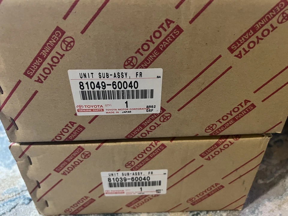 GENUINA LUZ ANTINIEBLA DELANTERA LEXUS LX470 (CONDUCTOR) Foto 3 de 4