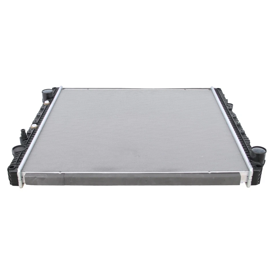 Radiador para camiones Freightliner Cascadia 2012 y con números OEM enumerados Foto 3 de 4