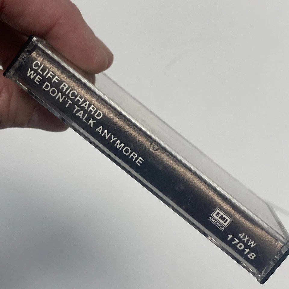 Cliff Richard - We Don't Talk Anymore (1979 Cassette) Rock Disco REAL PICTURES!! Foto 4 de 4