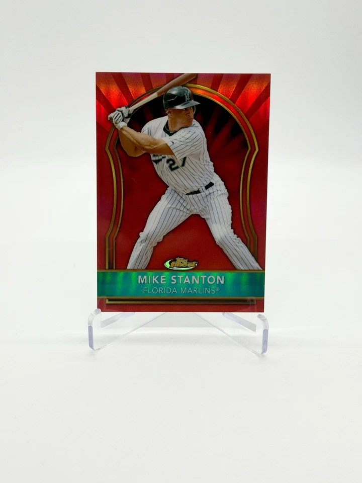 Topps Finest Mike 'Giancarlo' Stanton 2011 refractor rojo SSP/25 - MARLINS Foto 2 de 3