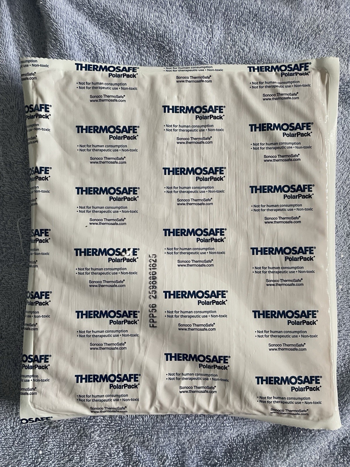 Thermosafe polar pack 11” X 9 1/2”x1” Thick Reusable Freezer Pack See In Details