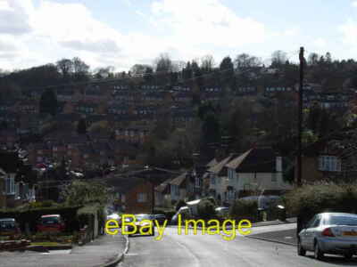Photo 6x4 Hillview Road High Wycombe Looking westward. Adam Close and He c2006