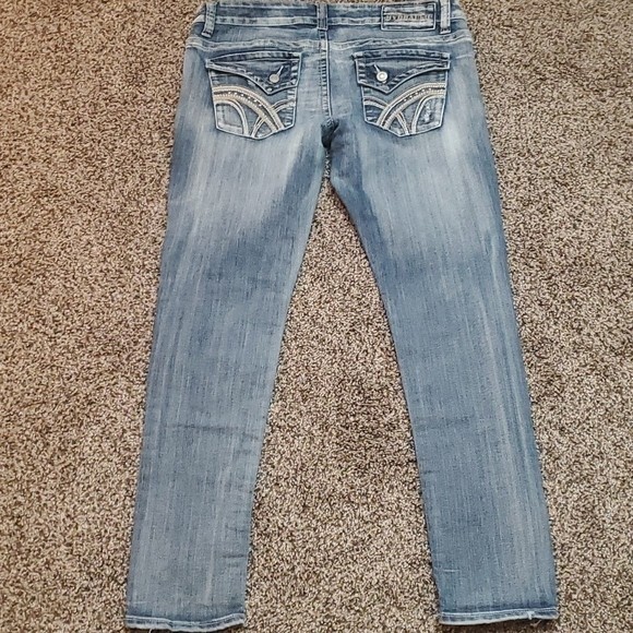 Picture 2 of 10