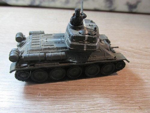 1/72 Unimax Forces of Valor Diecast T-34/85 Soviet Army Model #85618 - Picture 8 of 15