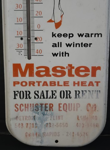 VINTAGE MASTER PORTABLE HEATERS ADVERTISING THERMOMETER WITH BIKINI CLAD WOMEN - Picture 3 of 6