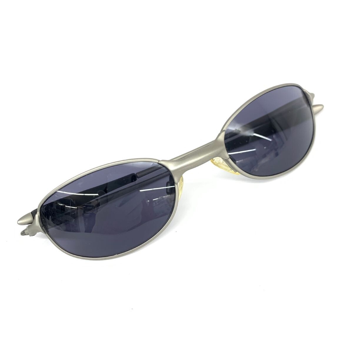 Oakley E-wire 2.1 Silver Sunglasses Vintage Sunglasses with box | eBay Oakley E-wire 2.1 Silver Sunglasses Vintage Sunglasses with box | eBay