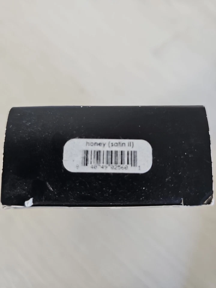 Glo Minerals Protective HONEY Liquid Foundation Satin II 1.4 oz 40 ML - Image 4 of 4