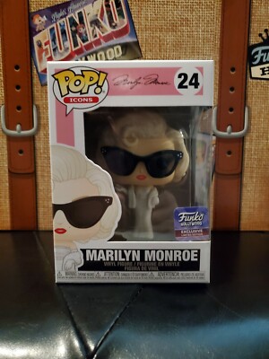 Funko Pop! Marilyn Monroe Hollywood Exclusive W/ Sunglasses In Hand w/Protector. | eBay