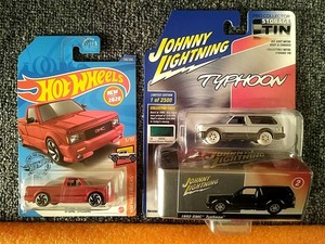 Hot wheels Cyclone Johnny Lightning 