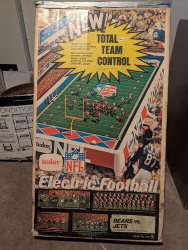 Tudor Electric Football Game NFL MODEL 635 (1973) Bears Vs Jets With Box - Afbeelding 1 van 5