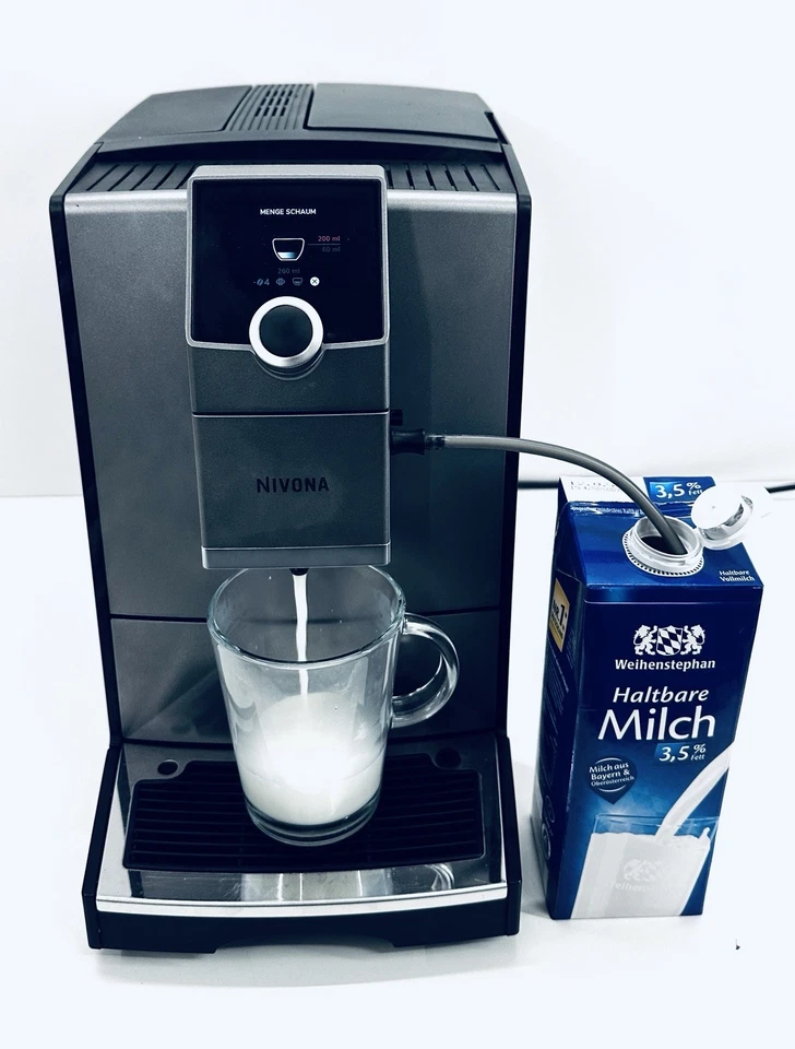 Nivona CafeRomatica NICR 795 Kaffee-Vollautomat titan/chrom 721 Kaffeebezüge! - Bild 2 von 4