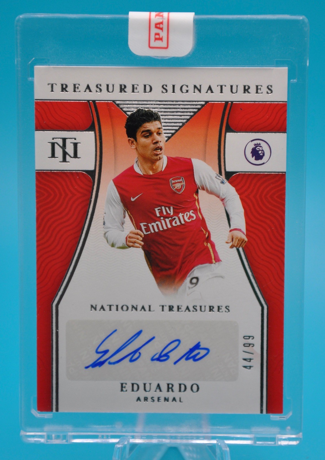 2021-22 Panini Chronicles National Treasures Eduardo Auto /99 Arsenal SP