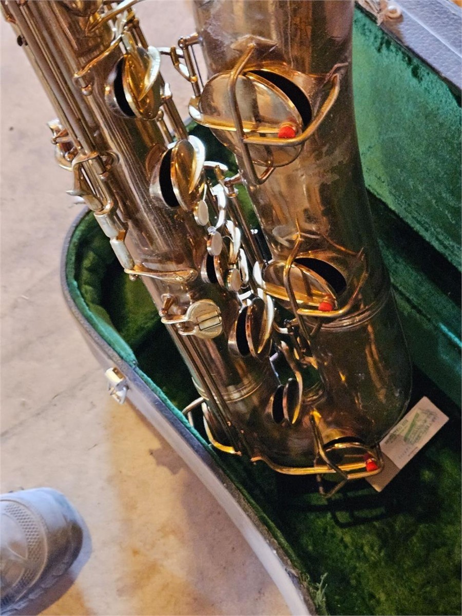 Conn 12M Transitional Art Deco Engraved Original Silver Plate Baritone Saxophone