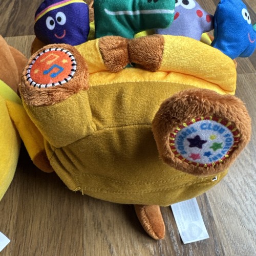 Hey Duggee & Squirrels Interactive Plush Toy Retired 2014 Talking & Music & Woof - Picture 2 of 11