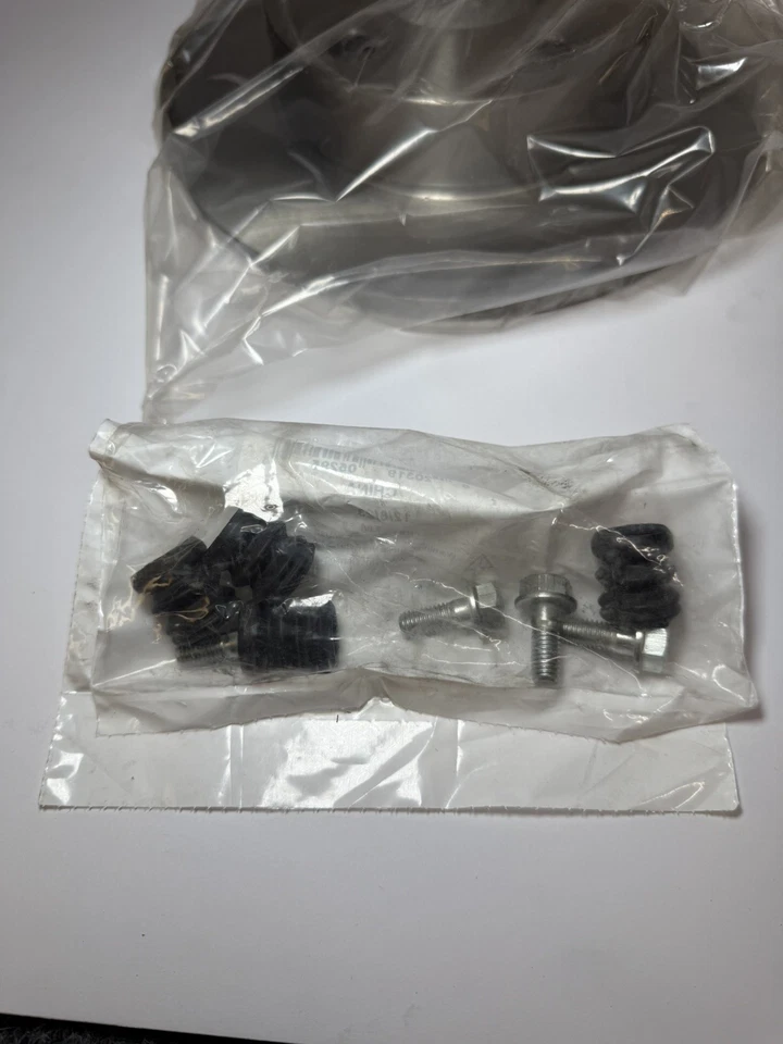 Kit de rotores y pastillas de freno de disco trasero 245 mm / 9,65" para Audi 200 Quattro 1989-1991 Foto 3 de 4