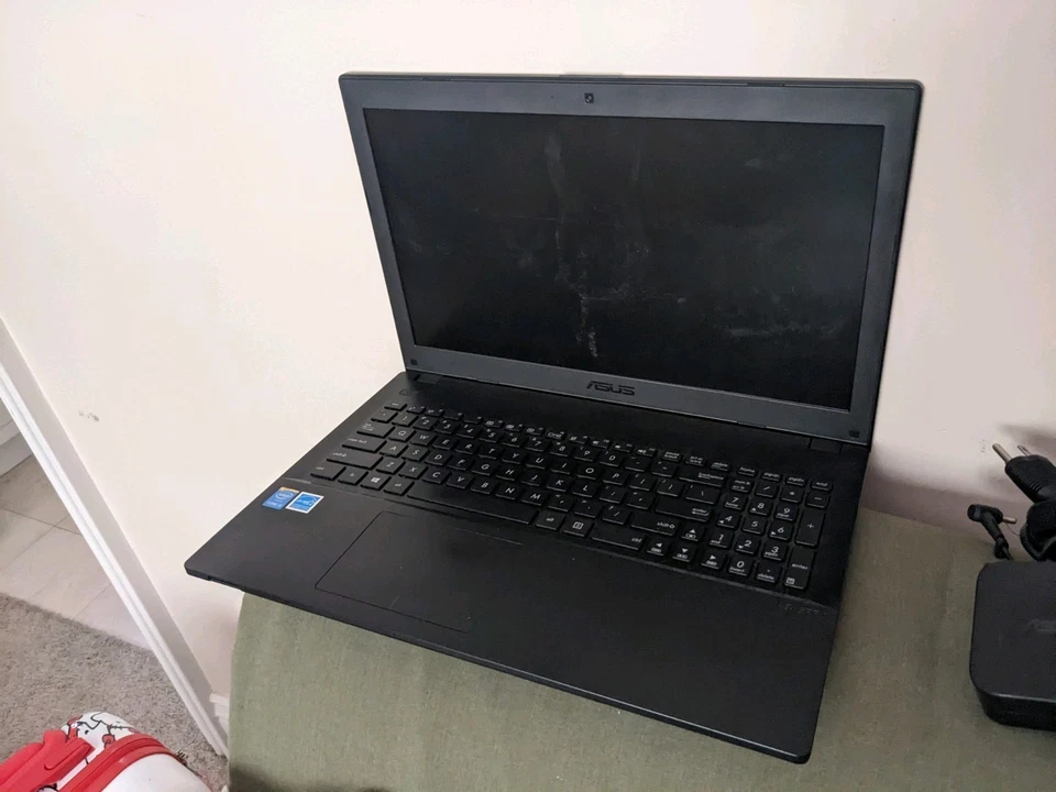 Portátil ASUS P2520LA-XH52 USADO 15.6" I5-5200U@2.2GHZ, Win 7 Foto 4 de 4