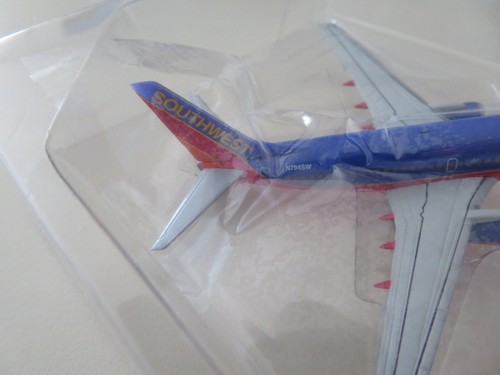 Herpa Southwest Airlines 737-700 1:400 Die Cast Model N794SW = - Picture 5 of 7