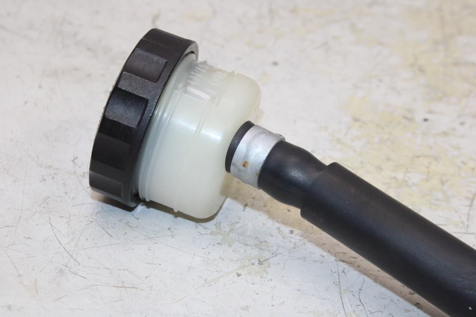 Kawasaki Ninja 600R ZX600C 1995 OEM botella tanque depósito de fluido maestro trasero Foto 4 de 4