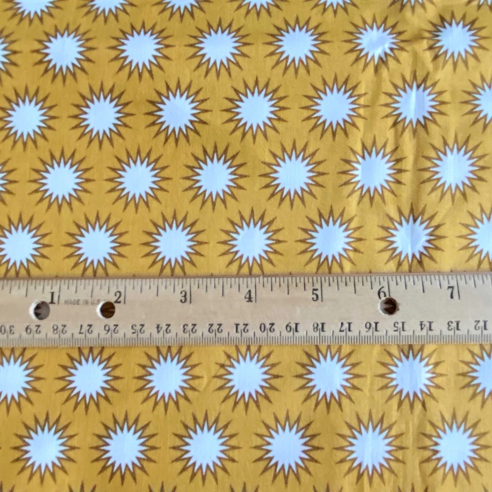 Tela Starburst BTY Novedad Vara de Oro Acolchado Algodón Foto 3 de 4