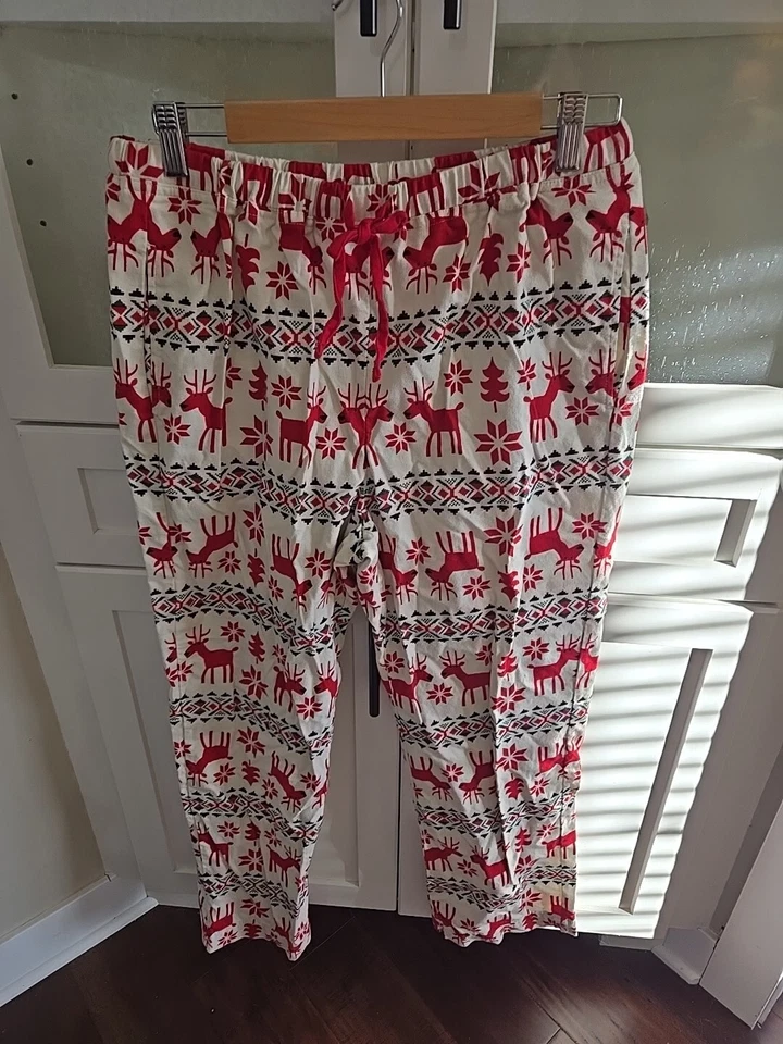 Women's MEDIUM Hanna Anderson Christmas Reindeer Flannel Pajama Set - Image 4 of 4