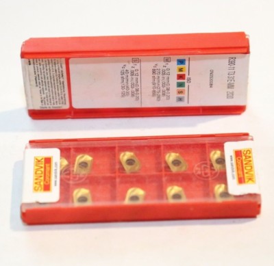 R390 11 T3 31E MM 2030 SANDVIK *** 10 INSERTS *** GENUINE FACTORY 