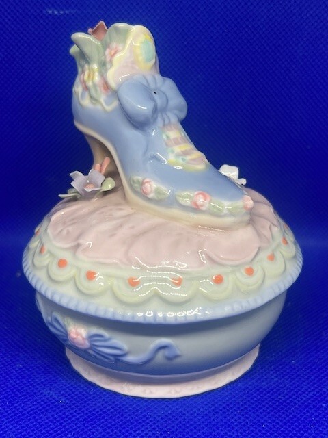 Foto 3 di 8
