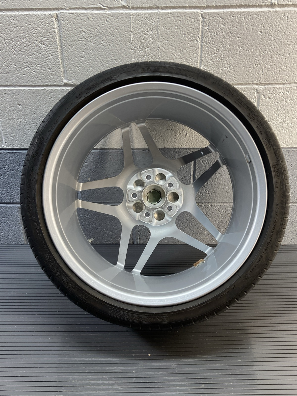 2015-2018 Ferrari California T Rims Set 8j 10j x 20 ET44, 52.5 OEM *NOTE*