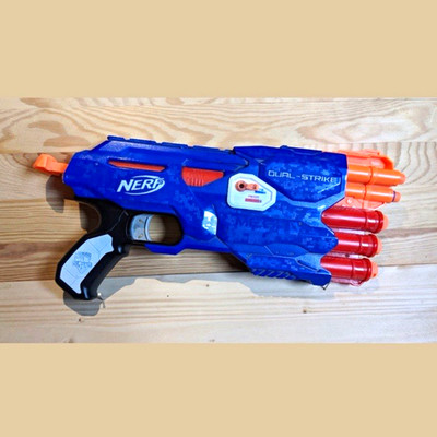 Nerf N-Strike Elite Dual-Strike  Top Zustand  inkl. Darts