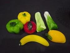 7 Vtg MCM Art Blown Glass Fruit & Vegetables Murano style Sizes From 4.25" to 8"