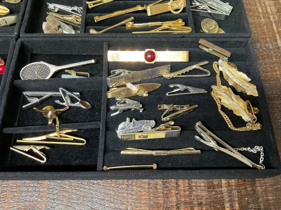 Lote de solapas de clip de corbata vintage de más de 1 lb o más de 90 tachuelas de corbata en tono dorado y plateado Foto 4 de 4