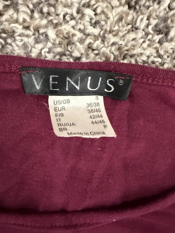 Conjunto de pijama VENUS para mujer púrpura con encaje talla pequeña Foto 2 de 3